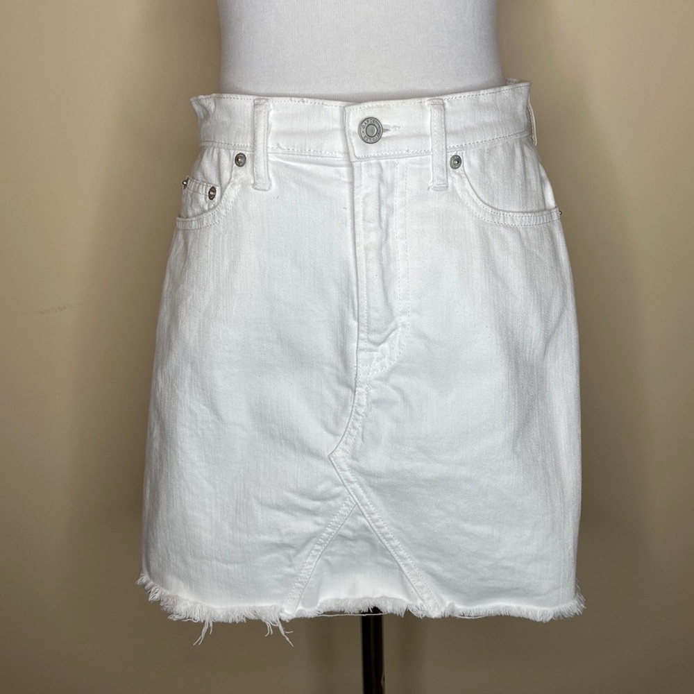 White denim mini skirt from GAP, size 0, from a smoke free and pet free home.